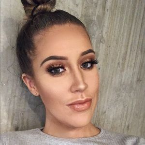 Meet your Posher, Ashley!